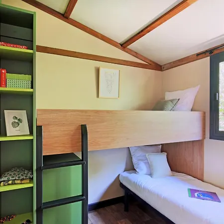 营地 Huttopia De Meinweg 海尔肯博斯