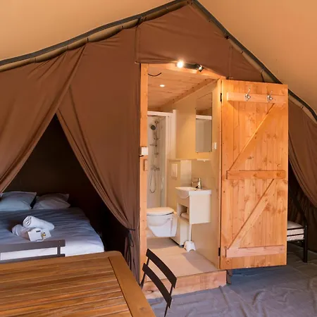Huttopia De Meinweg Camping Herkenbosch